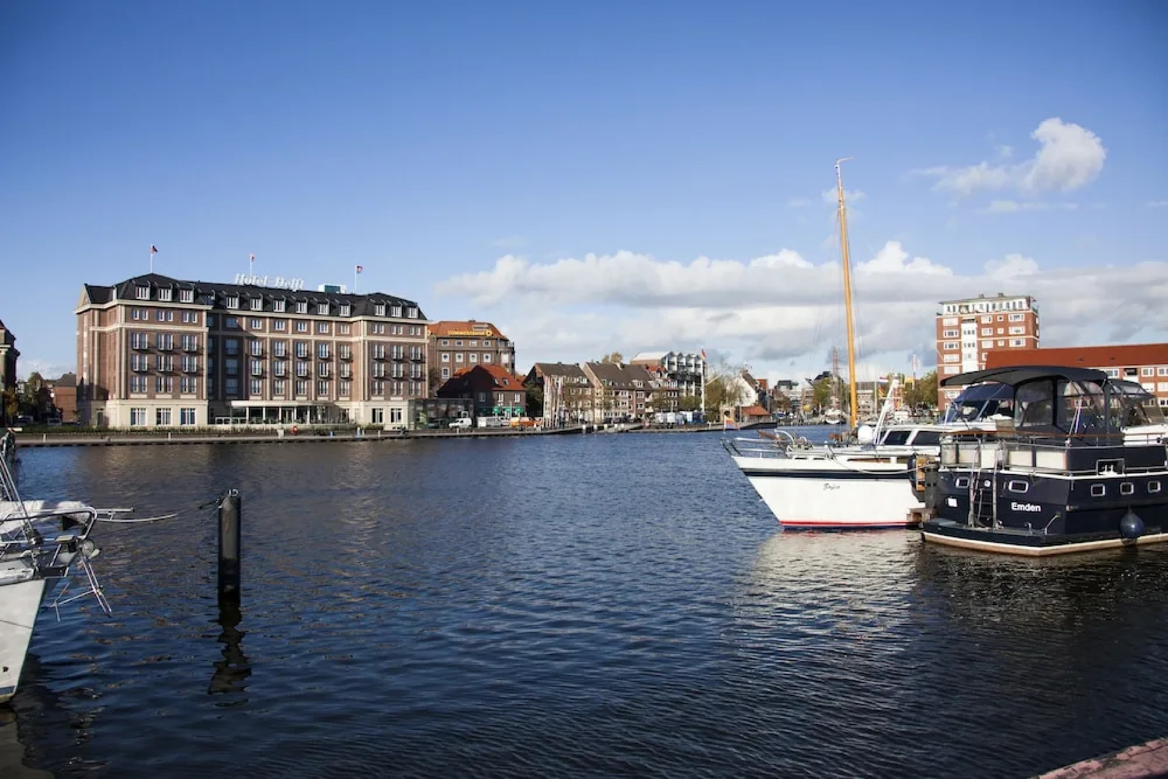 Lage direkt am Wasser